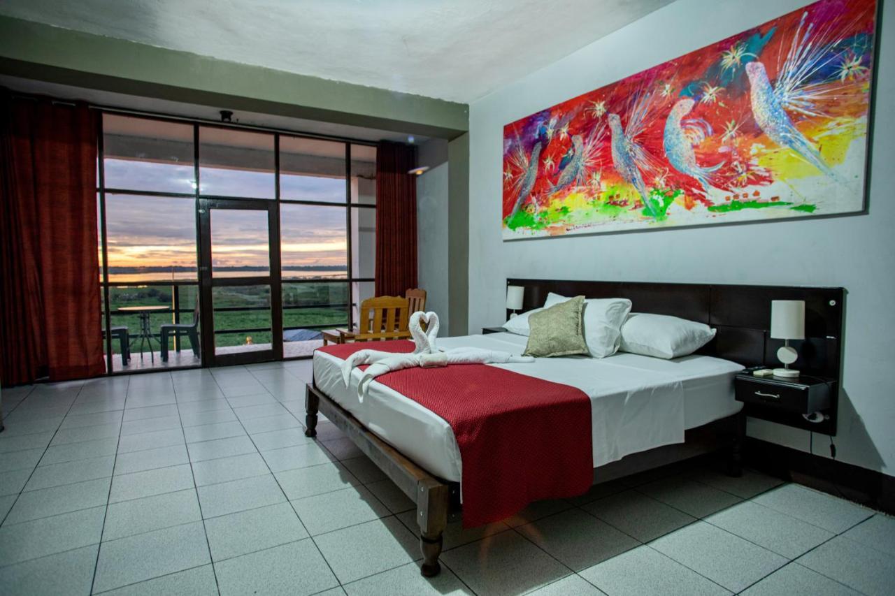 El Cauchero Hotel Iquitos Exterior photo