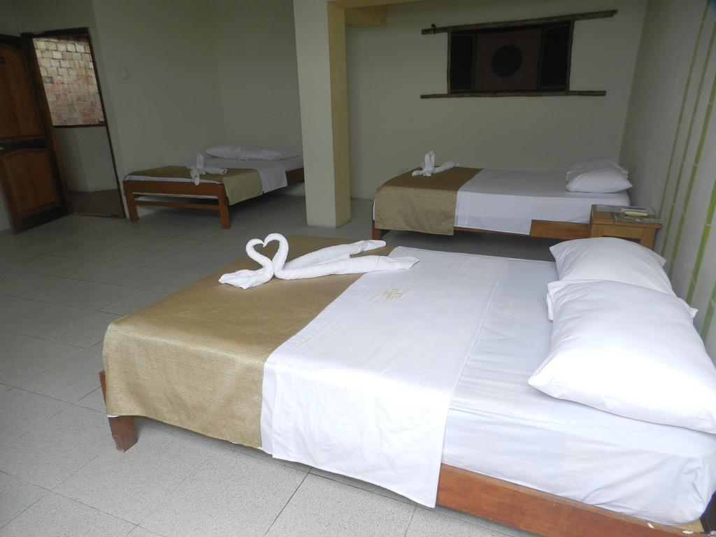 El Cauchero Hotel Iquitos Exterior photo